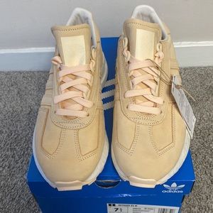 Adidas Retropy E5 women’s new with tag size 7.5